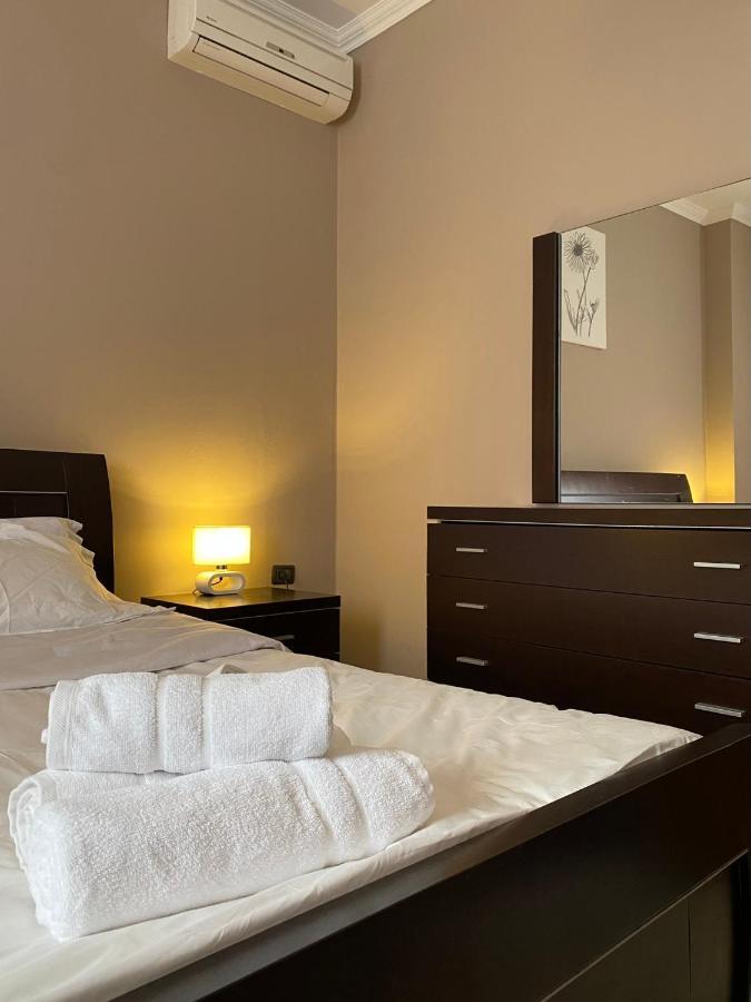 Cloud8 Apt With Castle View, 7Km From The Beach Lezhe Exterior photo