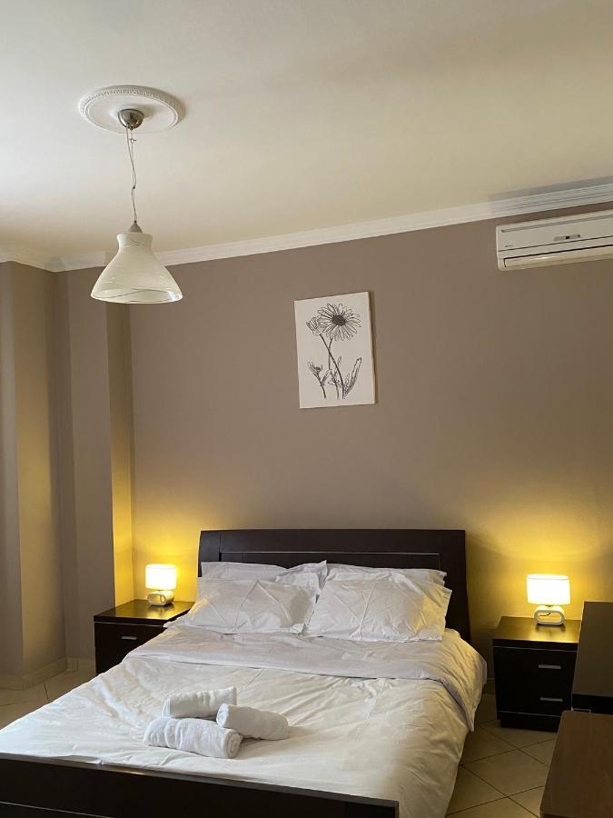 Cloud8 Apt With Castle View, 7Km From The Beach Lezhe Exterior photo